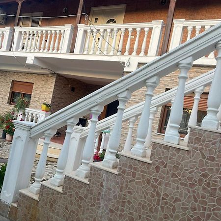 Nori House Hotel Vlorë Buitenkant foto
