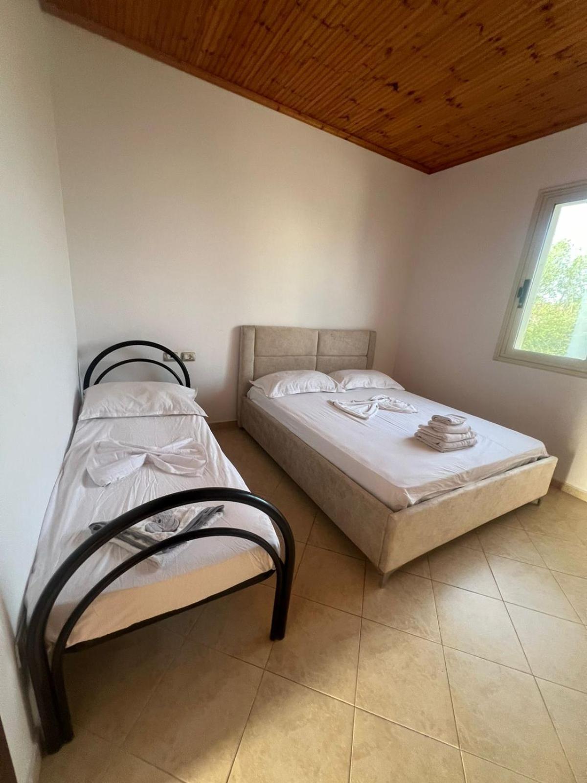 Nori House Hotel Vlorë Buitenkant foto